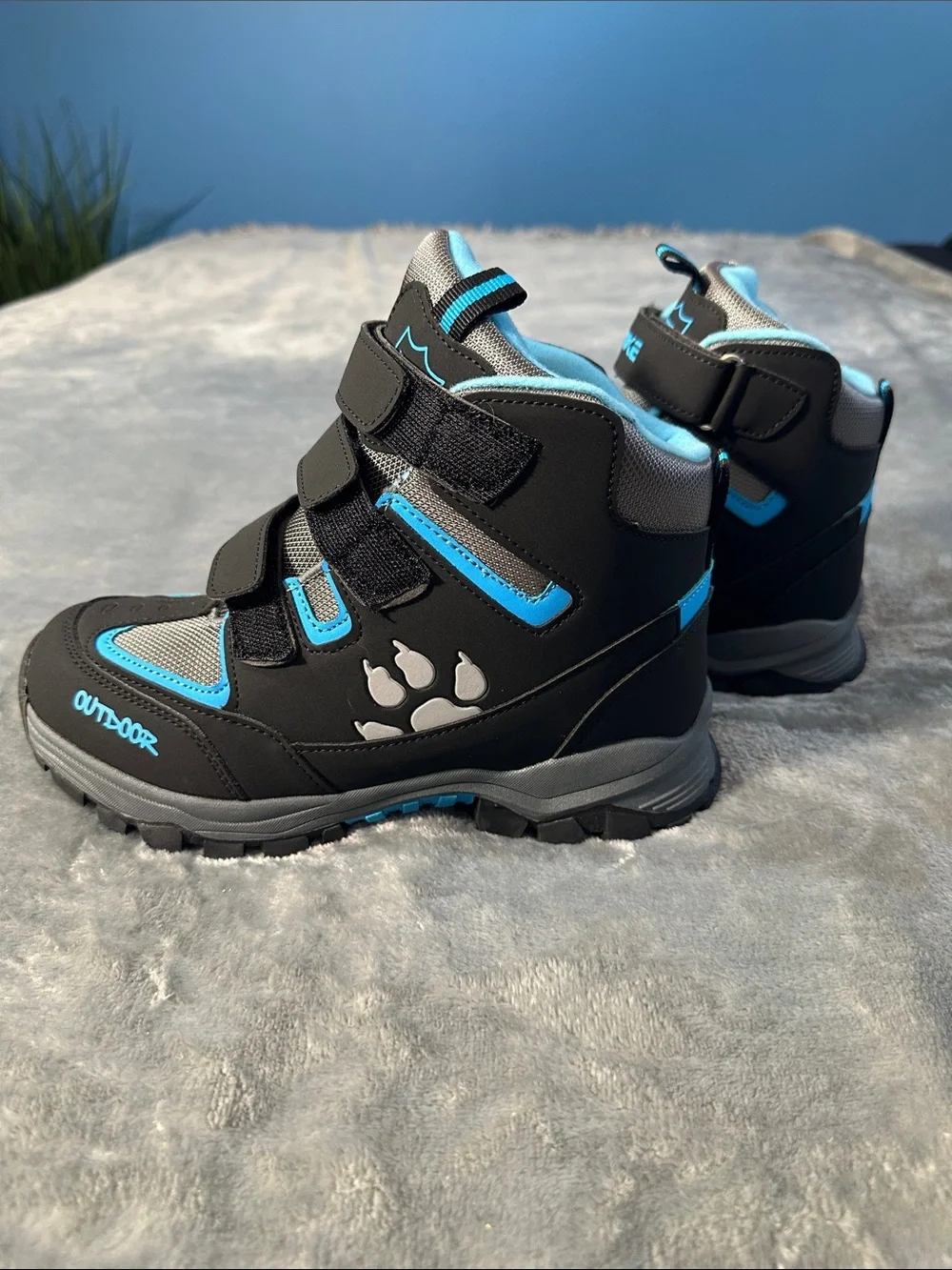 NWOT VITIKE Hiking Snow Boots Sz 37 or US 5-5.5 BOYS